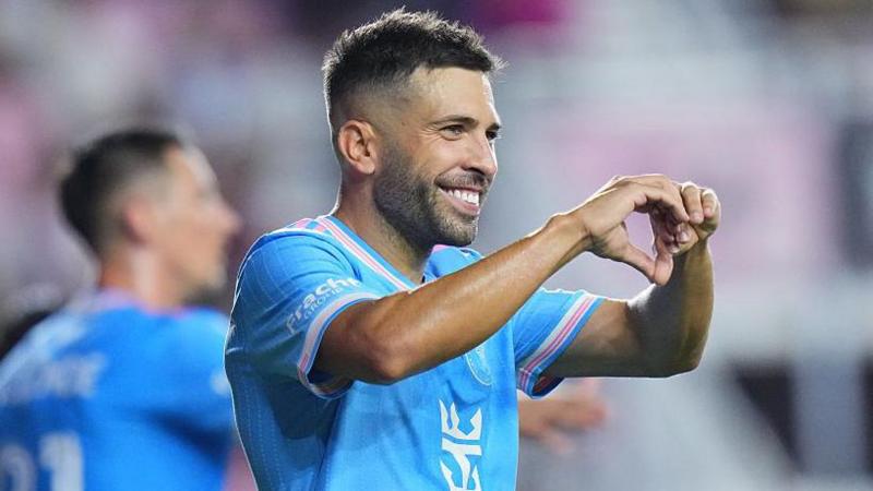 خداحافظی جوردی آلبا از فوتبال حرفه‌ای؛ پایان یک دوران طلایی